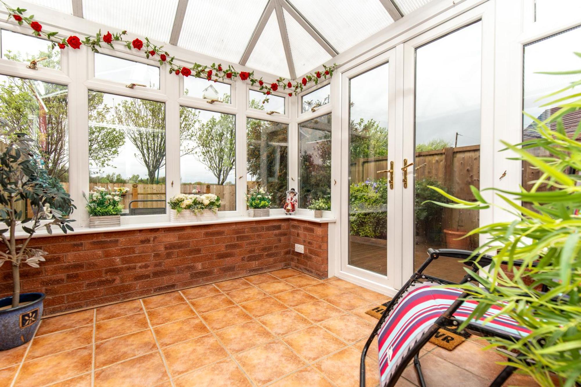Comfortable And Spacious Superb Holiday Home In Llanelli, Dog Friendly Exteriör bild